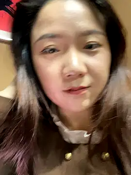 Snapshot of Momo-9988 chatting on 10/23/25, 07:07 Momo-9988 online show from 10/23/25, 07:07