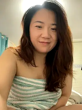 Snapshot of Momo-9988 chatting on 11/29/25, 05:49 Momo-9988 online show from 11/29/25, 05:49