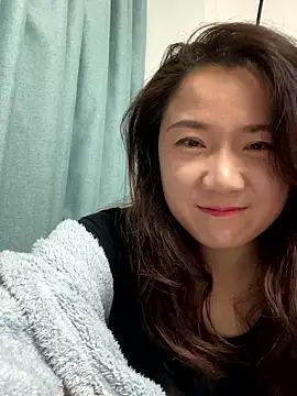 Snapshot of Momo-9988 chatting on 01/14/26, 11:27 Momo-9988 online show from 01/14/26, 11:27