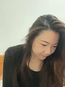 Snapshot of Momo-9988 chatting on 02/16/26, 04:25 Momo-9988 online show from 02/16/26, 04:25