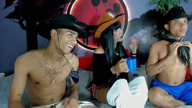 Bi Loverss online show from 09/28/25, 05:40