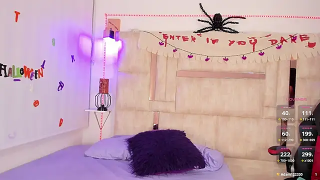 emily  walker online show from 10/22/25, 01:22