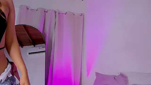 emily  walker online show from 03/27/26, 02:28