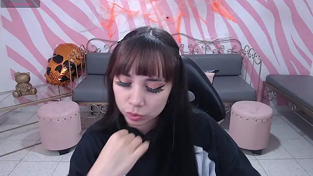 saabrina  online show from 10/27/25, 01:26