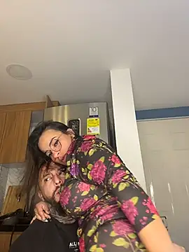 liz and thiago online show from 10/11/25, 12:15