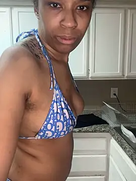 YeahhhitsBreezy online show from 04/15/26, 01:12