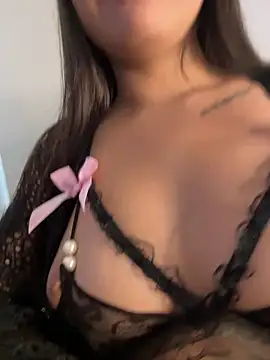 Snapshot of Samantha_Hans chatting on 02/03/26, 08:25 Samantha Hans online show from 02/03/26, 08:25