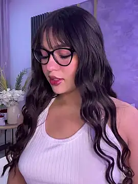 Snapshot of Samantha_Hans chatting on 02/04/26, 09:09 Samantha Hans online show from 02/04/26, 09:09