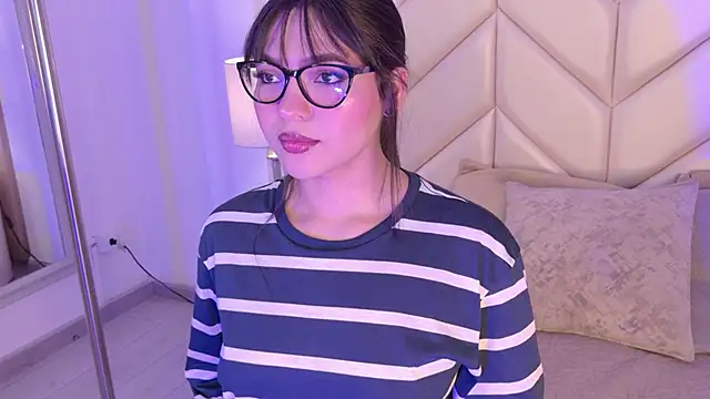 Snapshot of Samantha_Hans chatting on 02/24/26, 09:02 Samantha Hans online show from 02/24/26, 09:02