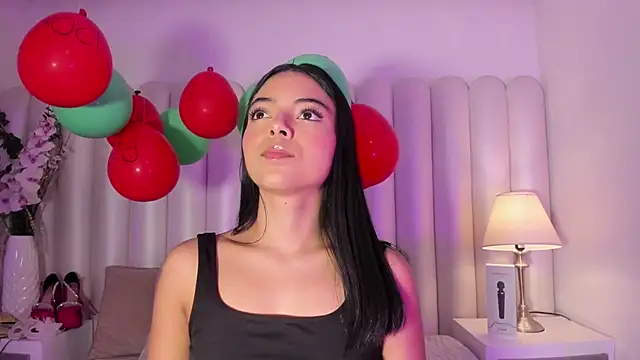 AriaBelles online show from 11/14/25, 07:23