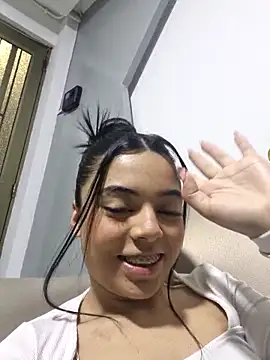 AriaBelles online show from 11/27/25, 10:17