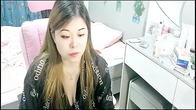 Snapshot of DUODUOBB-2025 chatting on 11/09/25, 04:05 DUODUOBB-2025 online show from 11/09/25, 04:05