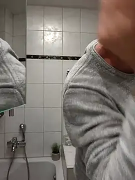 TommyTom76 online show from 10/24/25, 08:33