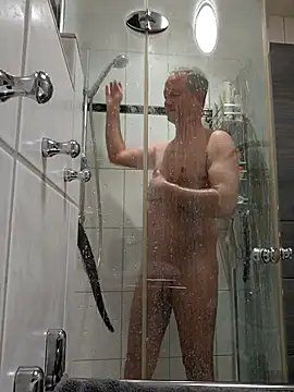 TommyTom76 online show from 12/20/25, 06:37