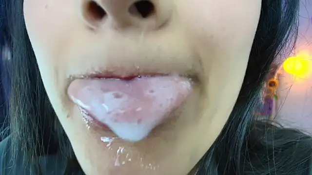 Hinata 21  online show from 04/06/26, 09:16