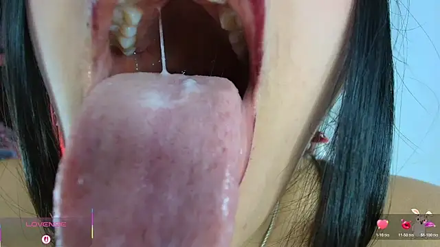 Hinata 21  online show from 04/23/26, 11:29