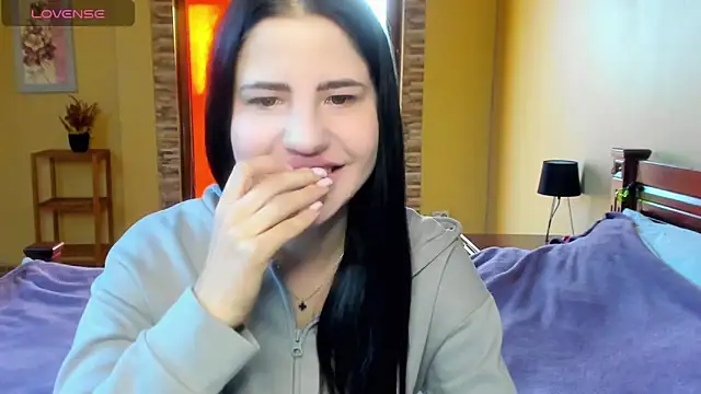 Snapshot of Malibu_J chatting on 10/27/25, 07:34 Malibu J online show from 10/27/25, 07:34