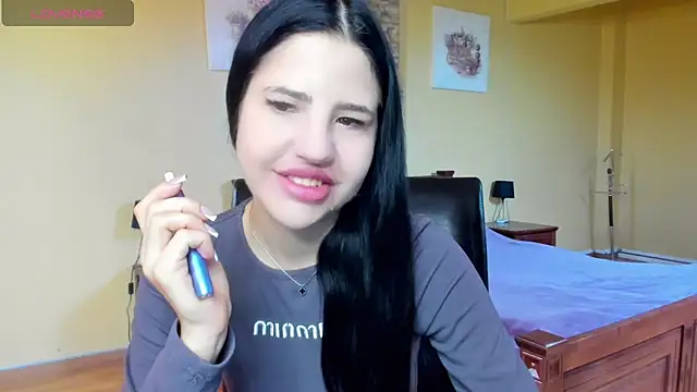 Snapshot of Malibu_J chatting on 11/13/25, 08:35 Malibu J online show from 11/13/25, 08:35