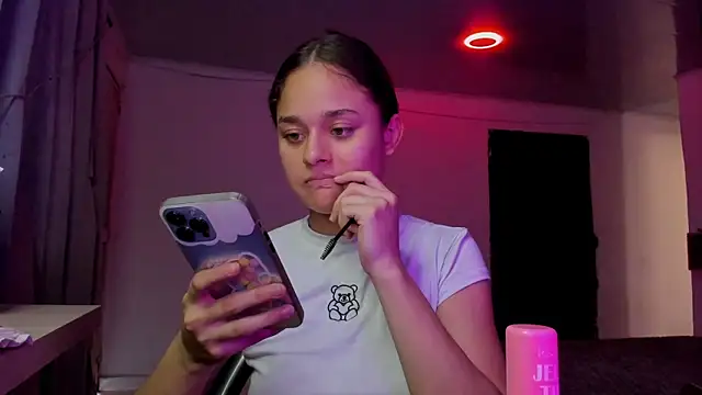 LittleCheerry69 online show from 10/18/25, 02:29