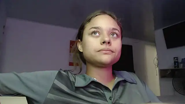 LittleCheerry69 online show from 03/11/26, 04:13