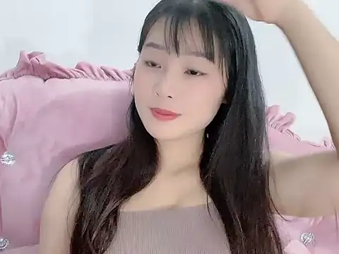 Snapshot of Lie_liee chatting on 11/05/25, 12:27 Lie liee online show from 11/05/25, 12:27