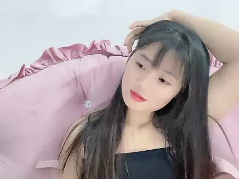 Snapshot of Lie_liee chatting on 11/06/25, 11:59 Lie liee online show from 11/06/25, 11:59