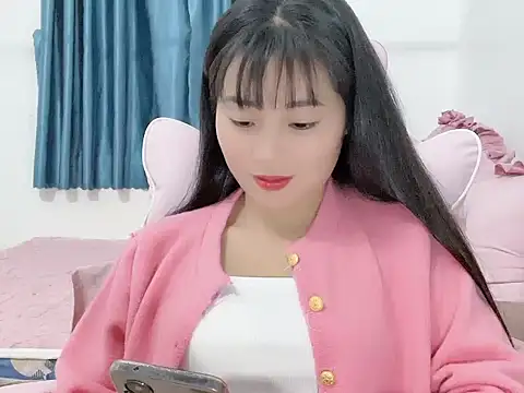 Snapshot of Lie_liee chatting on 11/14/25, 12:37 Lie liee online show from 11/14/25, 12:37