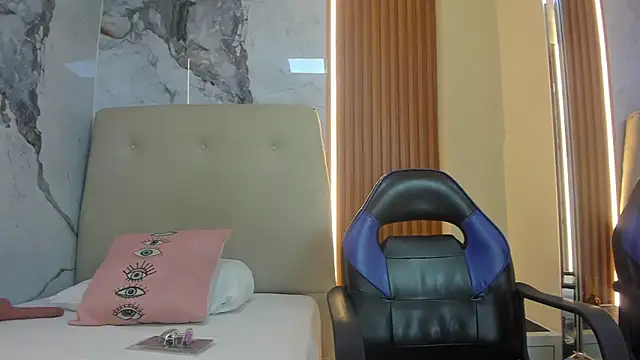 SAMANTHABENET online show from 03/04/26, 07:31