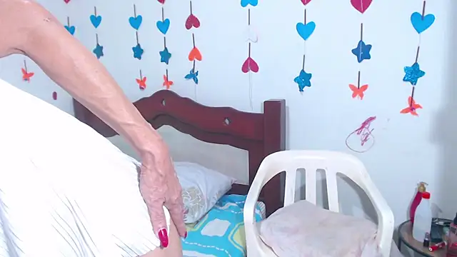 lorenacapelli online show from 02/13/26, 01:18