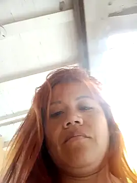 Snapshot of Tiffany-Parker_ chatting on 09/28/25, 03:28 Tiffany-Parker  online show from 09/28/25, 03:28