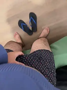 Snapshot of herinhos38 chatting on 09/30/25, 08:19 herinhos38 online show from 09/30/25, 08:19