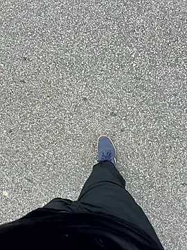 Snapshot of herinhos38 chatting on 12/15/25, 11:36 herinhos38 online show from 12/15/25, 11:36