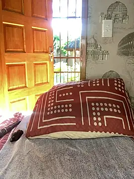 Bellabootie online show from 04/20/26, 06:16