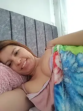 Snapshot of naty_hot4uu chatting on 07/19/26, 12:20 naty hot4uu online show from 07/19/26, 12:20