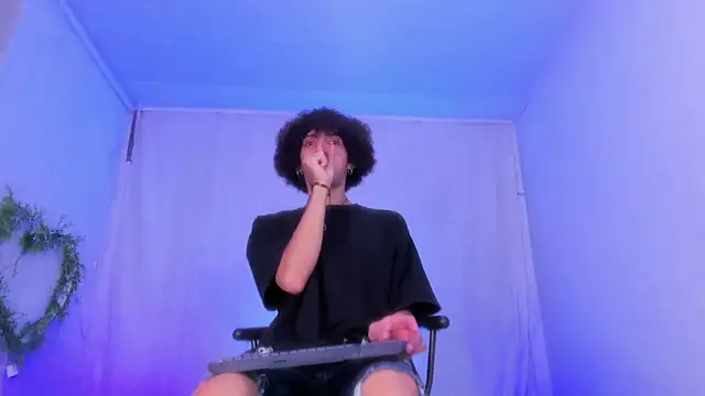 Snapshot of josesweet_ chatting on 09/26/25, 05:39 josesweet  online show from 09/26/25, 05:39