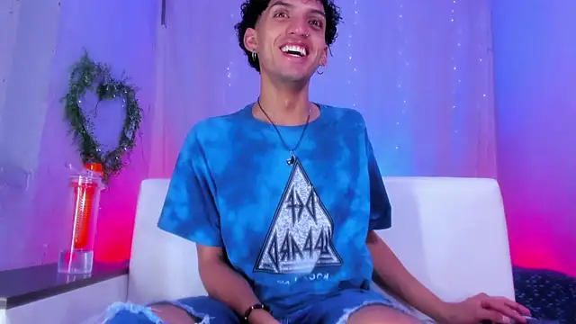 Snapshot of josesweet_ chatting on 09/29/25, 07:08 josesweet  online show from 09/29/25, 07:08