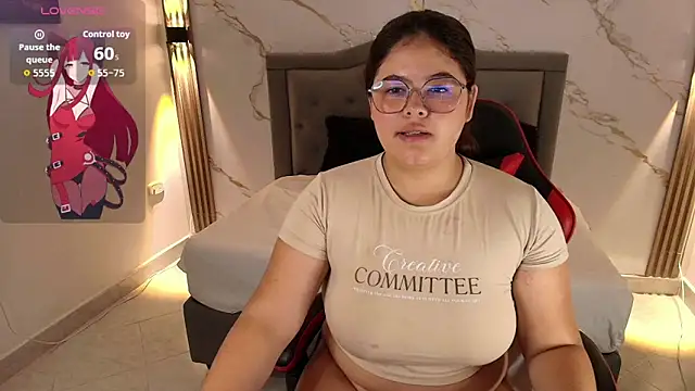 Nina Rouge7 online show from 10/08/25, 09:07