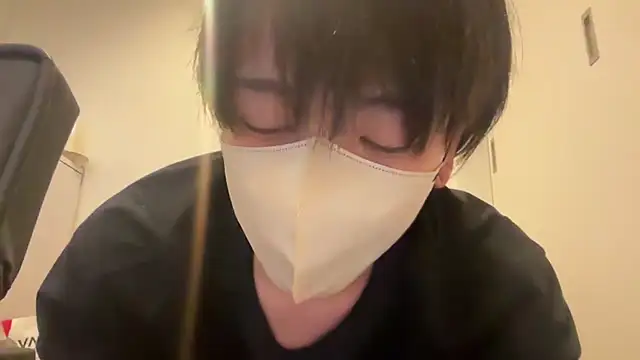 Snapshot of tora3220 chatting on 05/13/26, 06:22 tora3220 online show from 05/13/26, 06:22