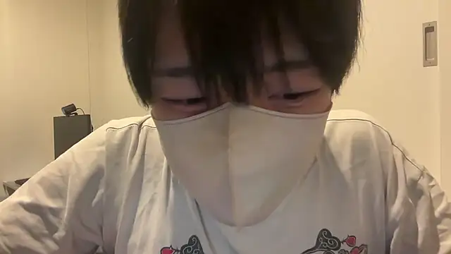 Snapshot of tora3220 chatting on 05/22/26, 02:44 tora3220 online show from 05/22/26, 02:44