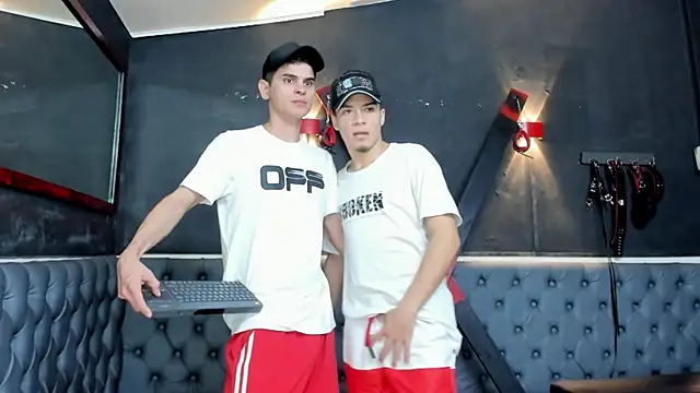 liam coleman25 online show from 11/30/25, 04:49