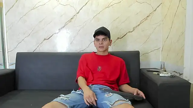 liam coleman25 online show from 12/23/25, 05:38