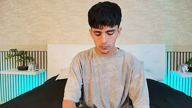 Snapshot of Axel_Draven chatting on 01/10/26, 11:45 Axel Draven online show from 01/10/26, 11:45