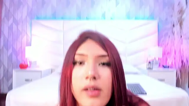 Snapshot of Charlotte_hall_ chatting on 10/15/25, 04:23 Charlotte hall online show from 10/15/25, 04:23