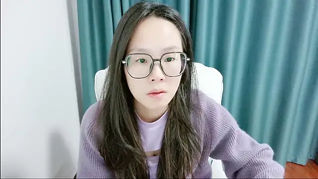 Snapshot of guai00 chatting on 10/20/25, 06:58 guai00 online show from 10/20/25, 06:58