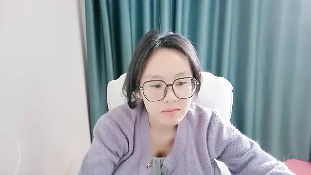 Snapshot of guai00 chatting on 11/05/25, 01:27 guai00 online show from 11/05/25, 01:27