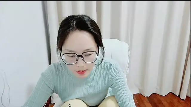 Snapshot of guai00 chatting on 03/21/26, 01:48 guai00 online show from 03/21/26, 01:48