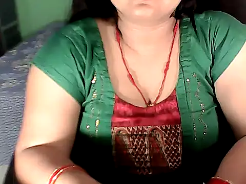 BABITA KUMARII online show from 10/22/25, 05:24
