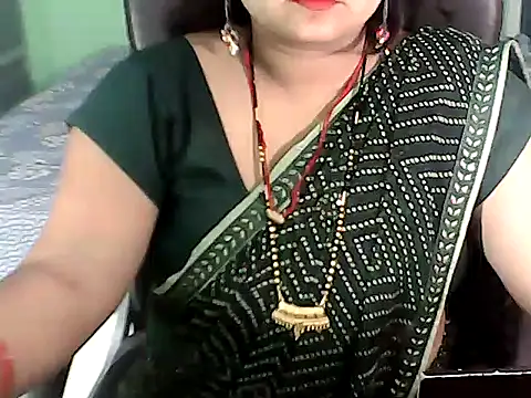 BABITA KUMARII online show from 10/24/25, 04:58