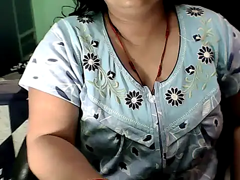 BABITA KUMARII online show from 12/14/25, 10:03