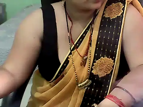 BABITA KUMARII online show from 04/23/26, 04:42